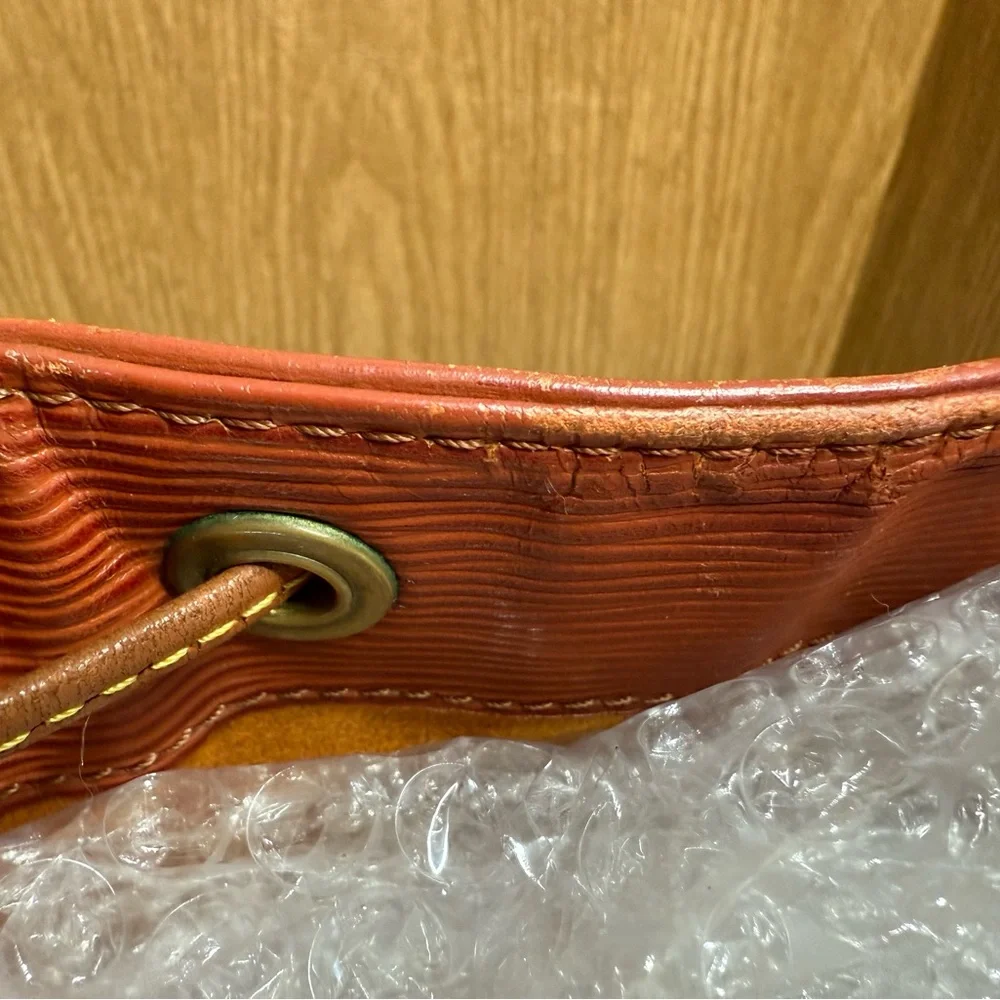 Louis Vuitton Noé – Vintage Epi Leather in Cognac & Light Brown